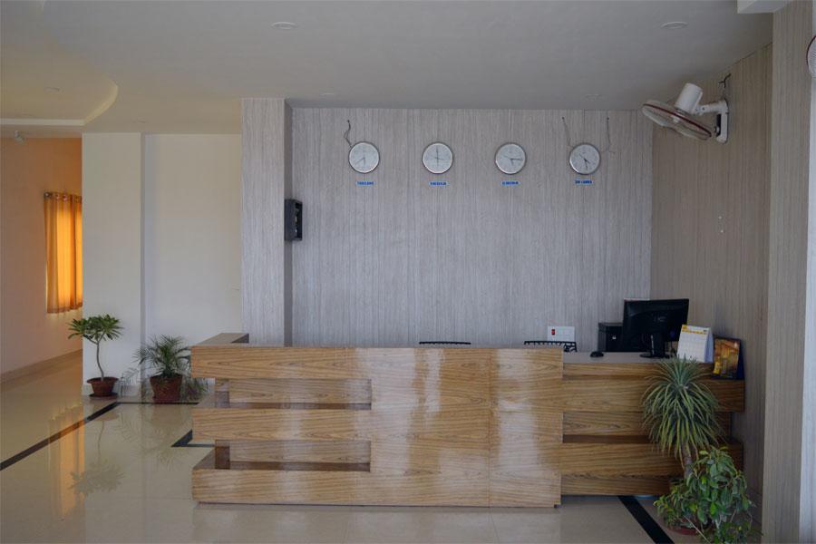 Nagina Palace Hotel Bodh Gaya Exterior photo